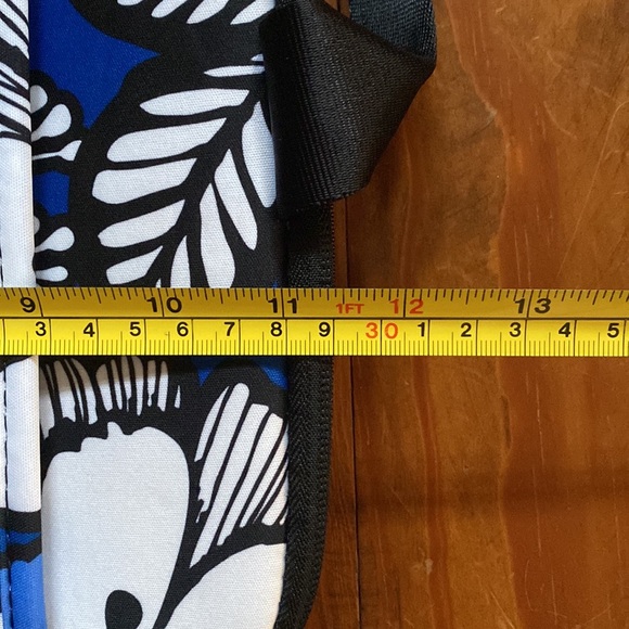 Vera Bradley Laptop Case - New without tags - Picture 5 of 5